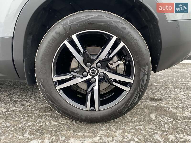 Внедорожник / Кроссовер Volvo XC40 2024 в Киеве фото 20 Внедорожник / Кроссовер Volvo XC40 2024 в Киеве