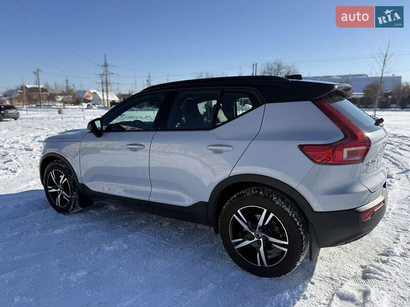 Позашляховик / Кросовер Volvo XC40 2021 в Бучі