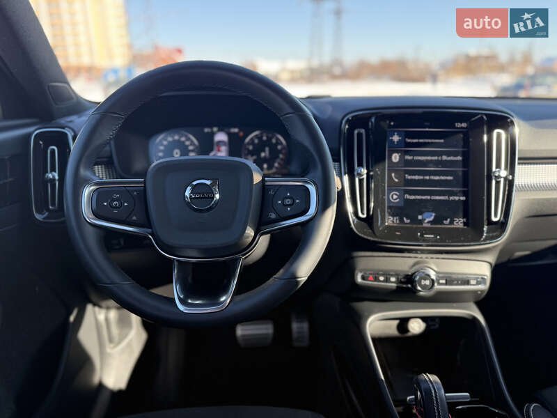 Позашляховик / Кросовер Volvo XC40 2021 в Бучі