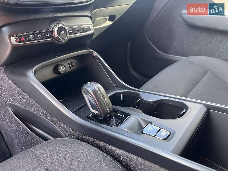 Внедорожник / Кроссовер Volvo XC40 2019 в Львове фото 14 Внедорожник / Кроссовер Volvo XC40 2019 в Львове