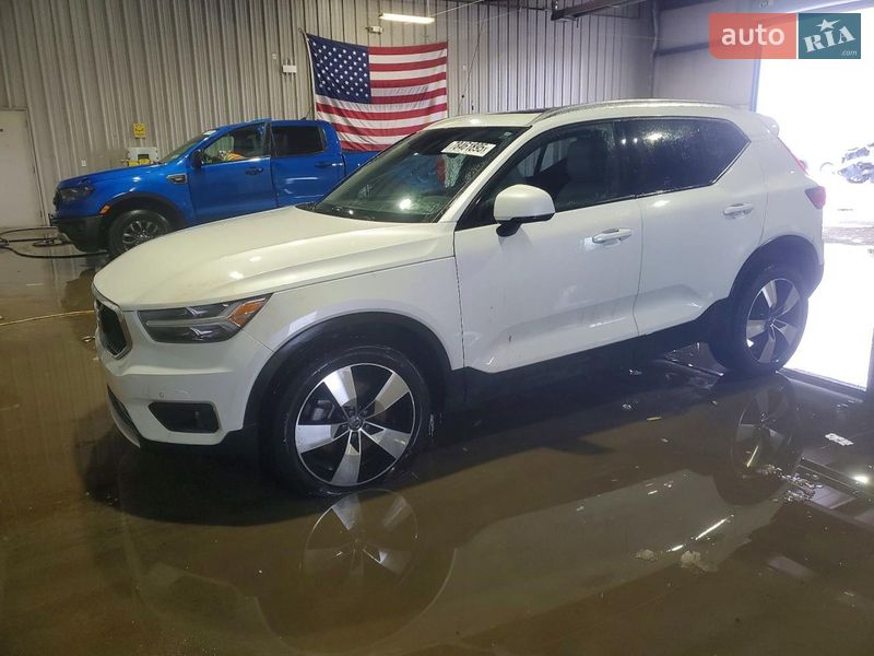 Volvo XC40 2022
