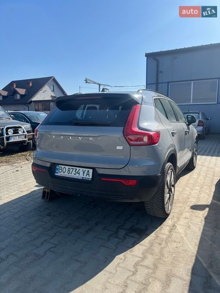 Внедорожник / Кроссовер Volvo XC40 2023 в Луцке