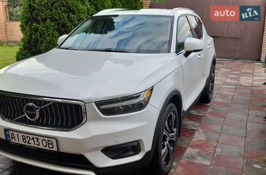 Внедорожник / Кроссовер Volvo XC40 2020 в Киеве