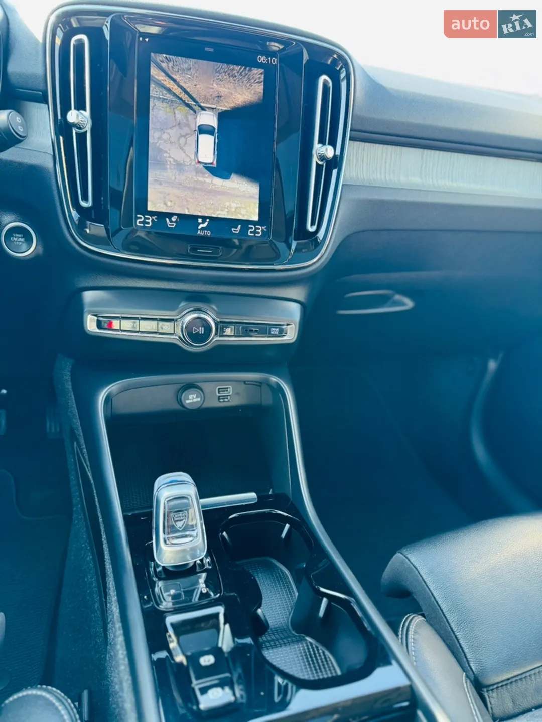2021 Volvo XC40 - мініатюра 15