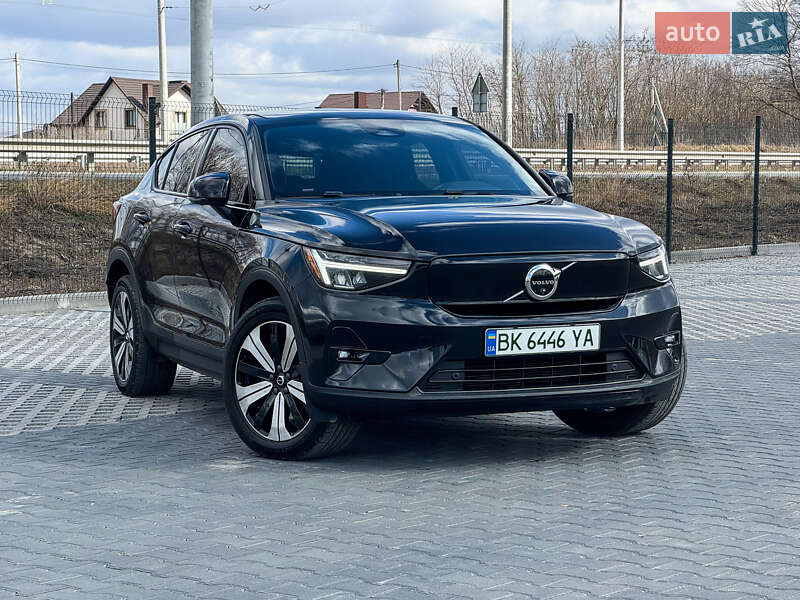 Внедорожник / Кроссовер Volvo XC40 2023 в Ровно