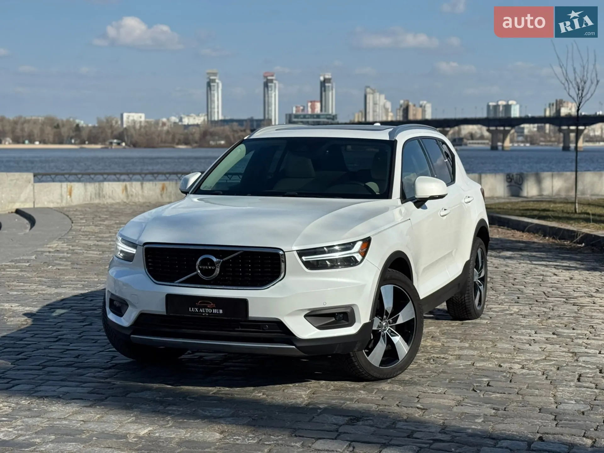 2020 Volvo XC40 - мініатюра 9