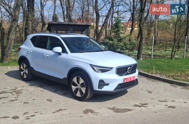 Внедорожник / Кроссовер Volvo XC40 2025 в Львове