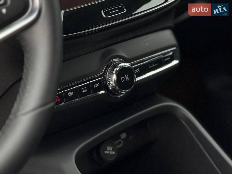 Позашляховик / Кросовер Volvo XC40 2023 в Чернівцях фото 19 Позашляховик / Кросовер Volvo XC40 2023 в Чернівцях