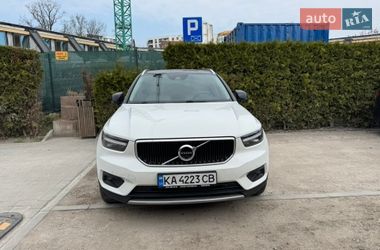Позашляховик / Кросовер Volvo XC40 2020 в Львові
