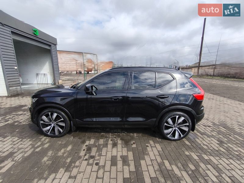 Позашляховик / Кросовер Volvo XC40 2021 в Лозовій