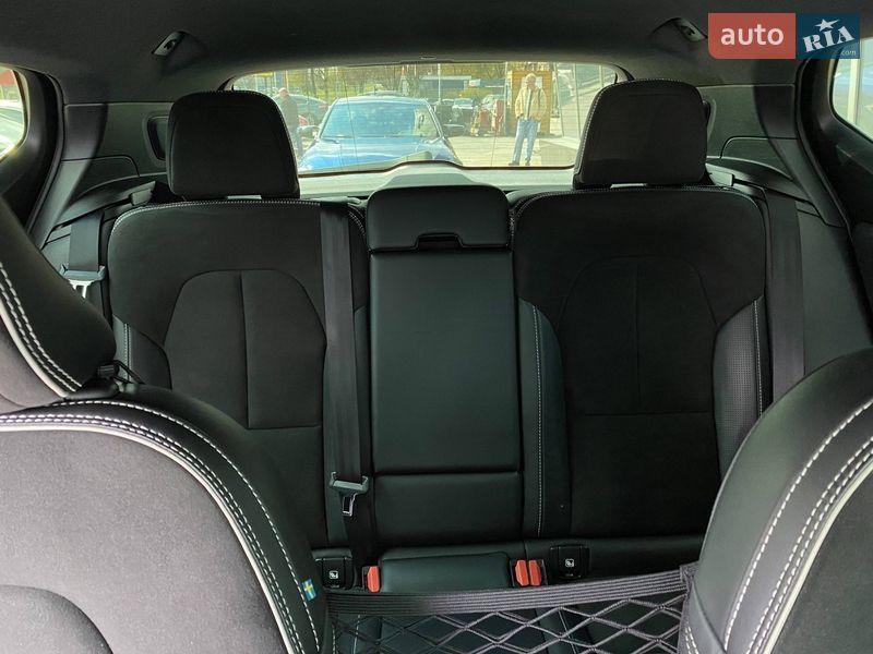 Внедорожник / Кроссовер Volvo XC40 2018 в Киеве фото 39 Внедорожник / Кроссовер Volvo XC40 2018 в Киеве
