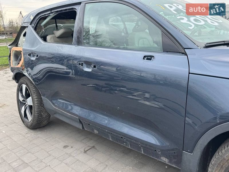Внедорожник / Кроссовер Volvo XC40 2021 в Львове
