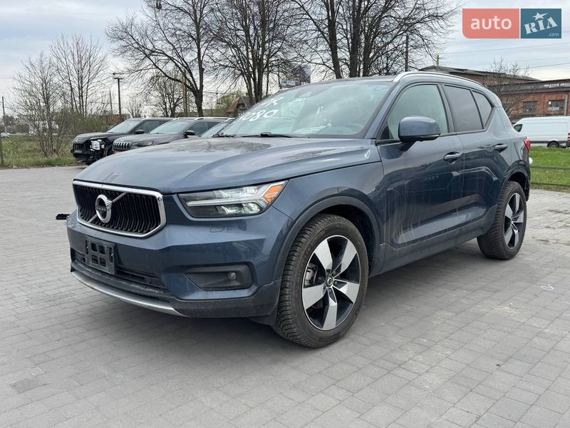 Внедорожник / Кроссовер Volvo XC40 2021 в Львове