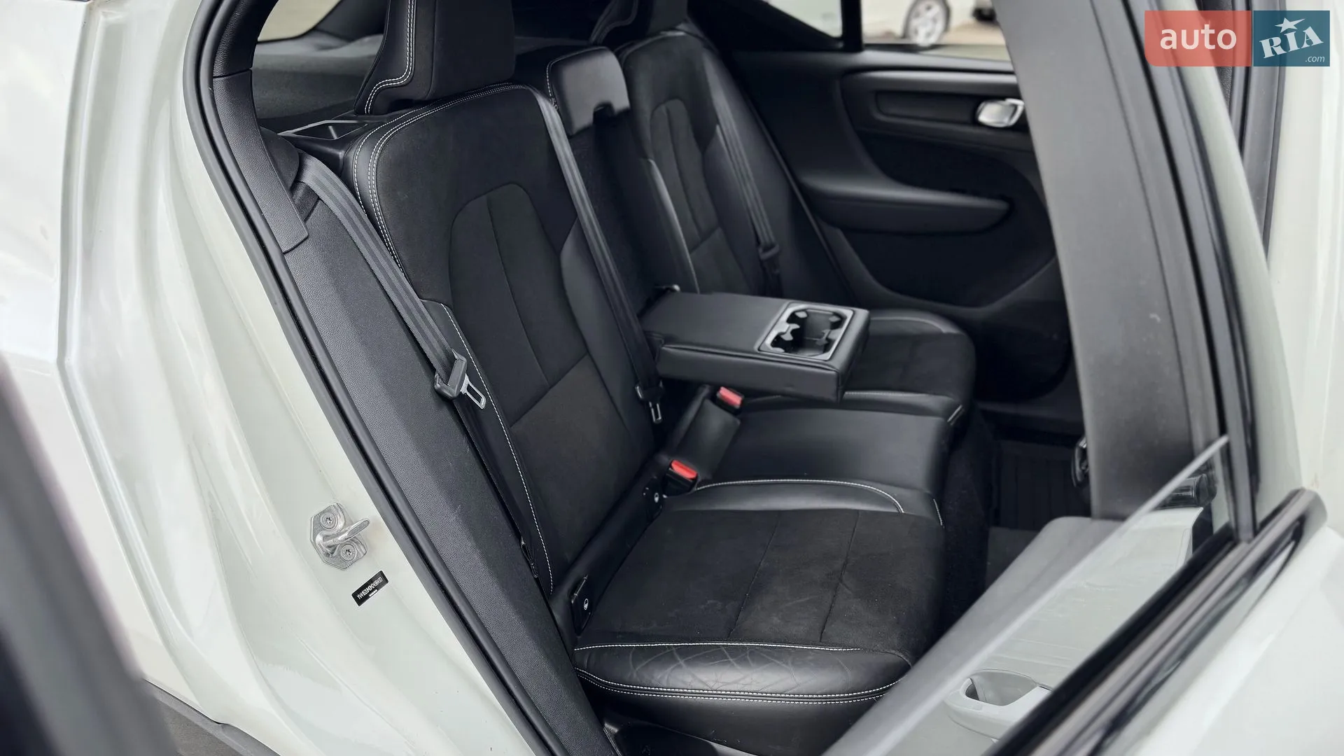 2020 Volvo XC40 - мініатюра 11