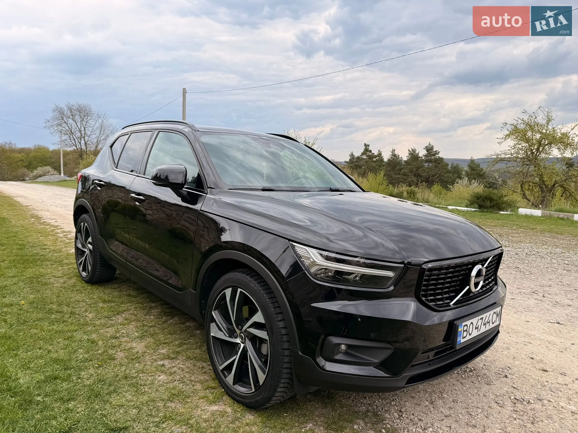 2019 Volvo XC40 - фото 1