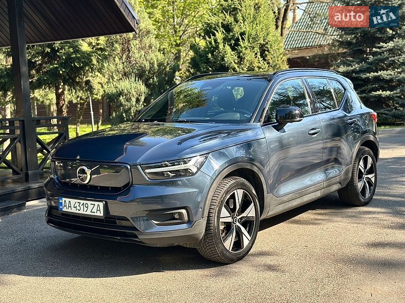 Внедорожник / Кроссовер Volvo XC40 2021 в Броварах