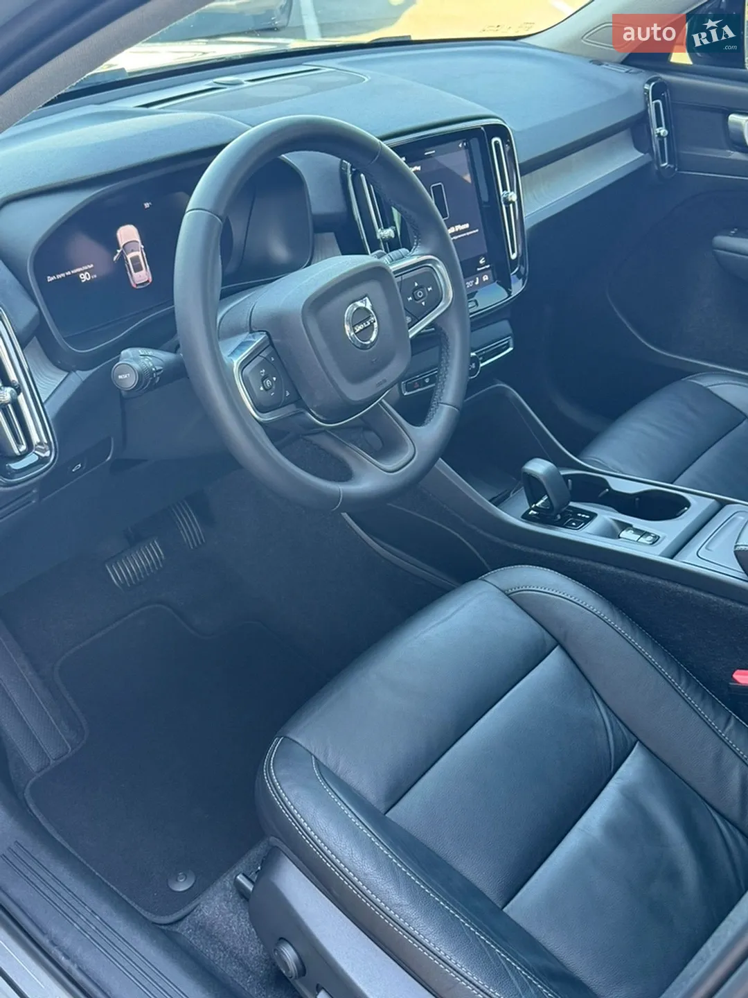 2023 Volvo XC40 - мініатюра 18