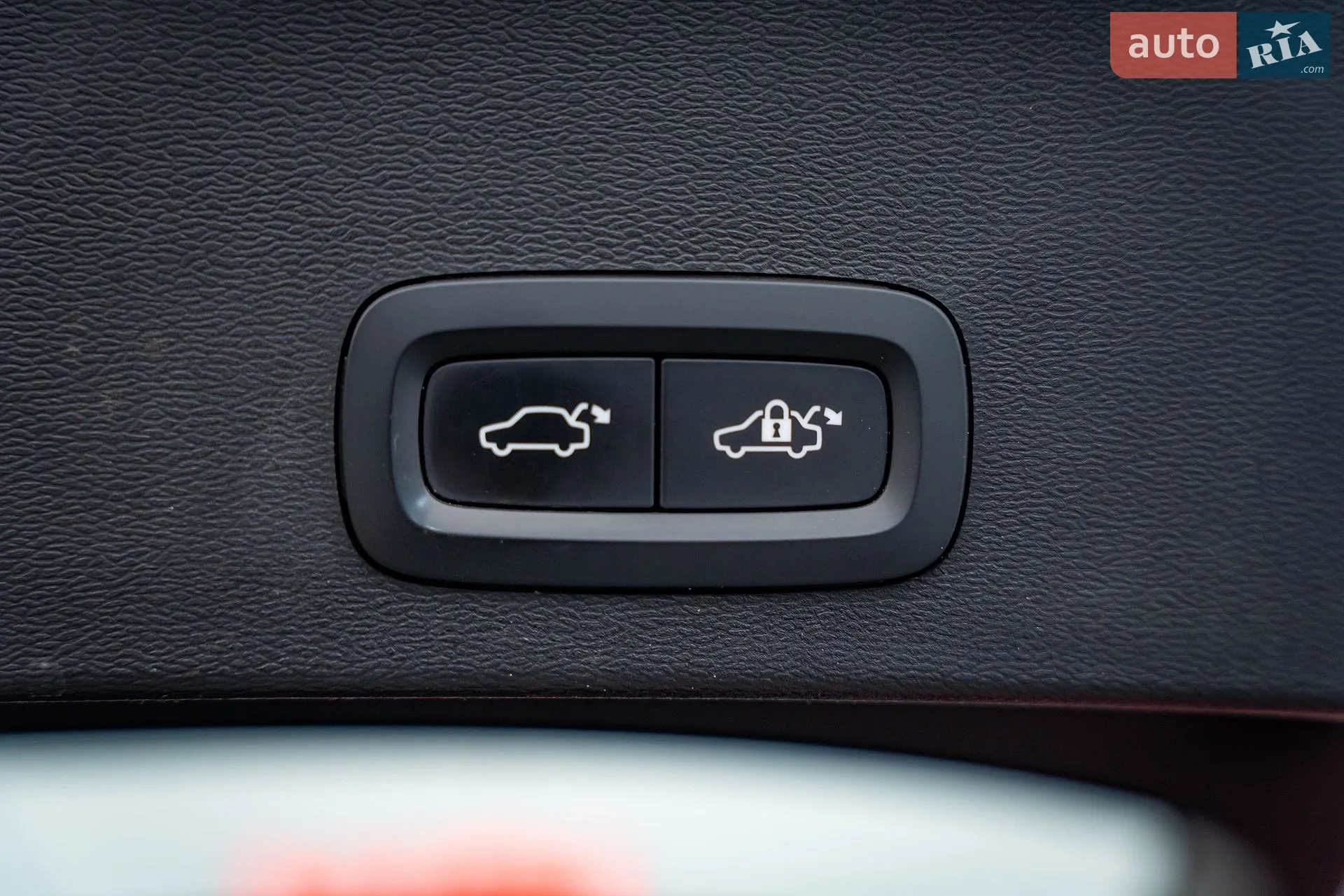 2021 Volvo XC40 - мініатюра 8