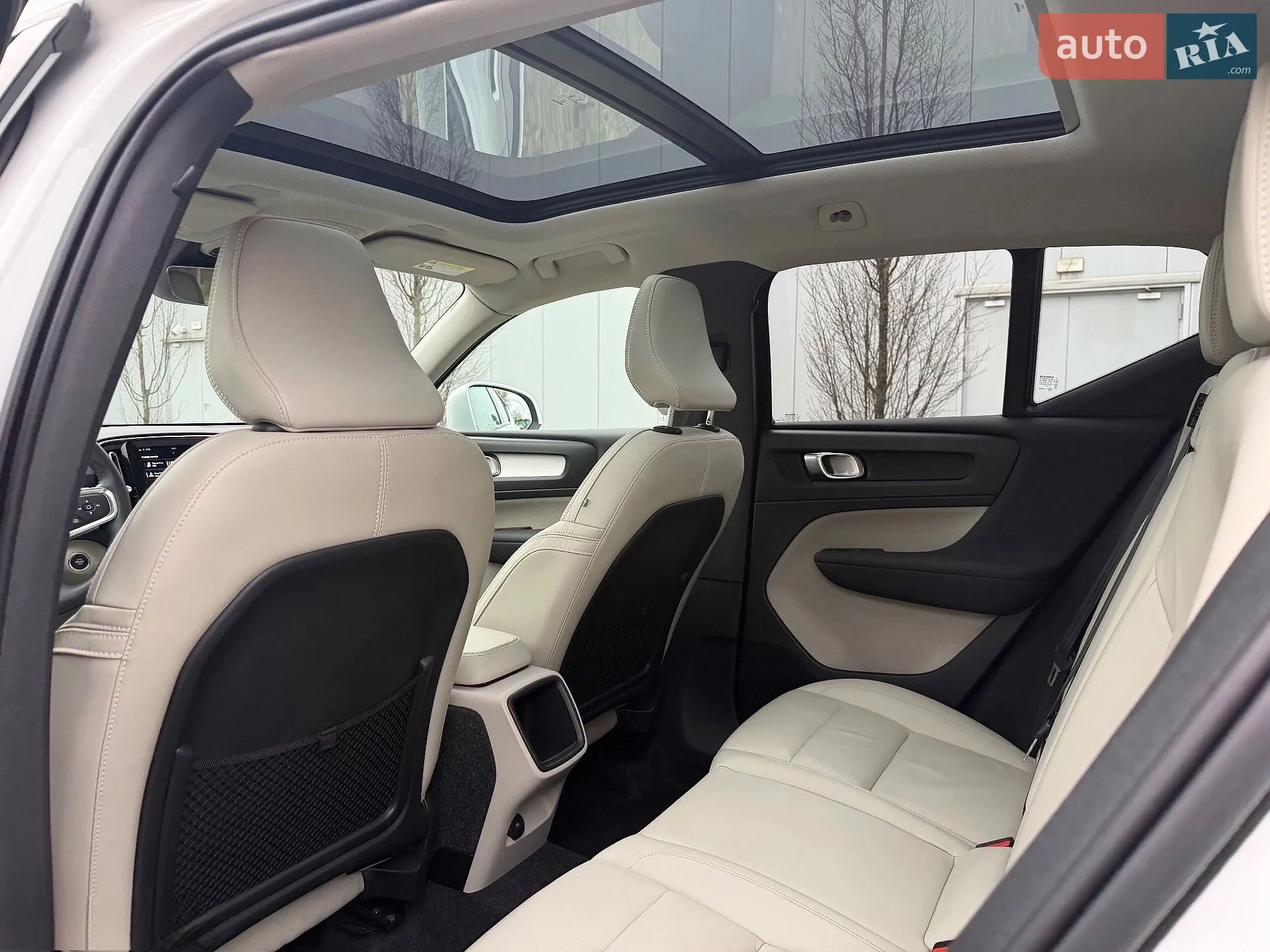 2021 Volvo XC40 - мініатюра 11