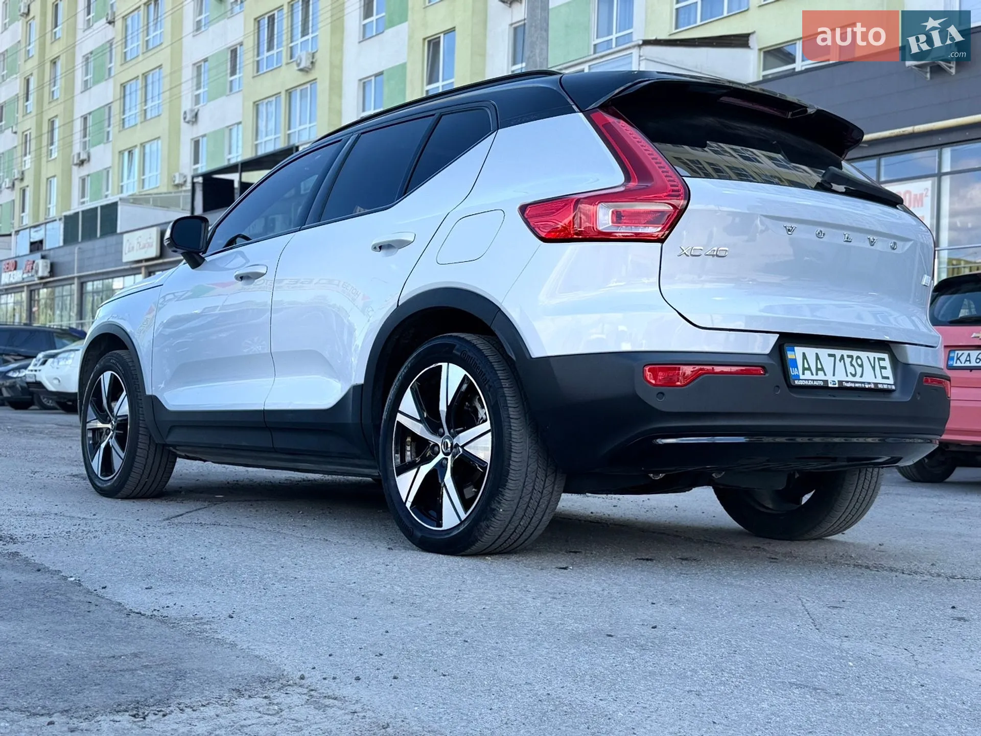 2021 Volvo XC40 - мініатюра 8