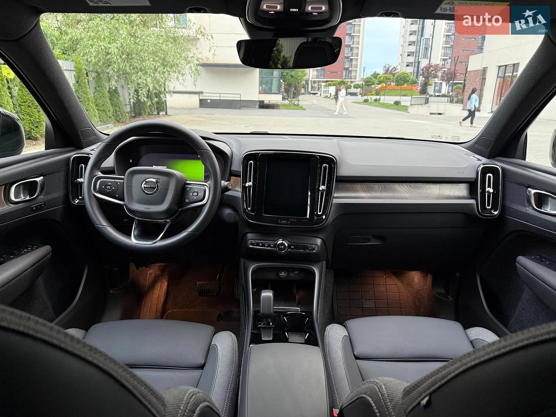 2023 Volvo XC40 - мініатюра 11