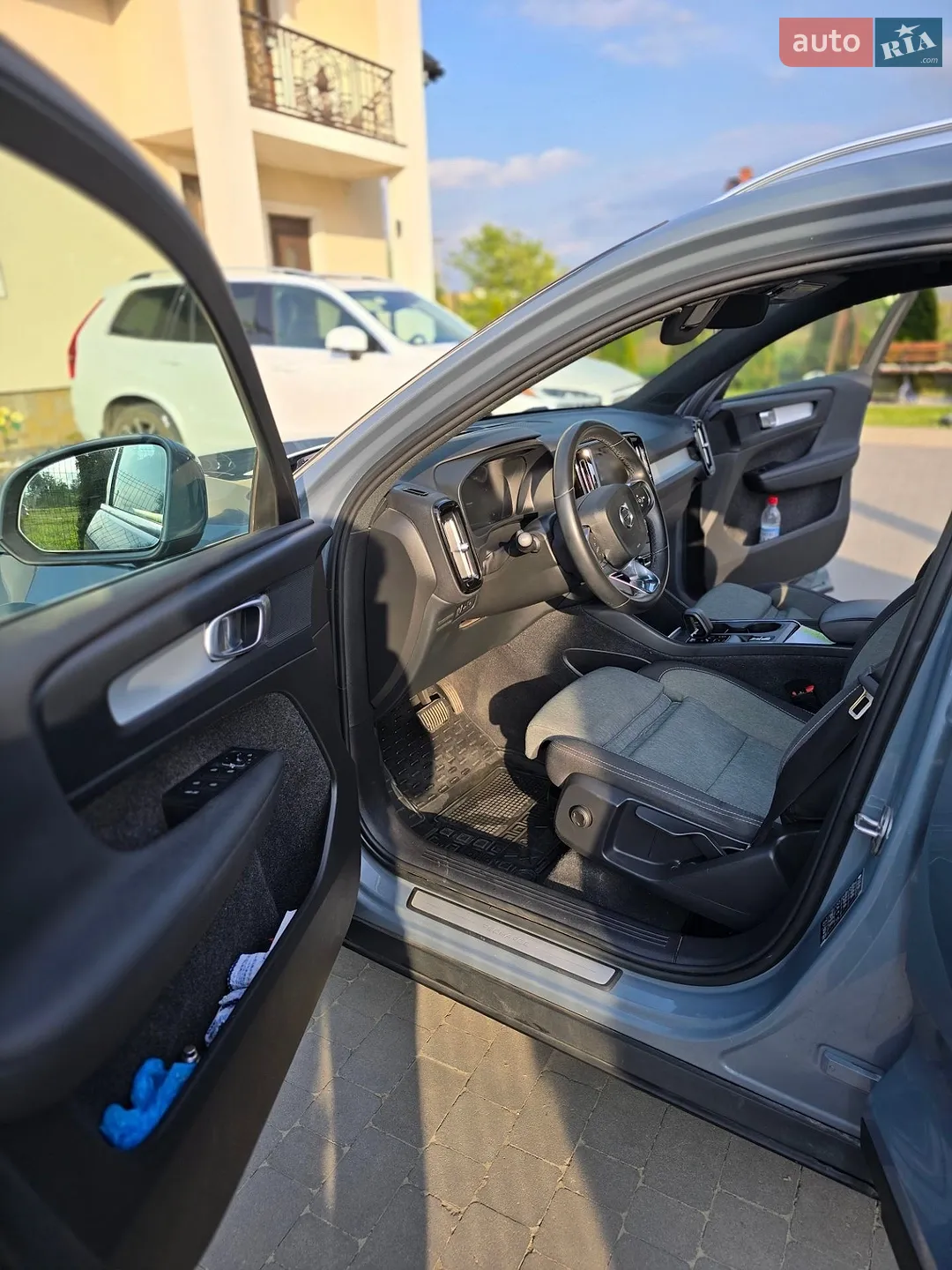 2023 Volvo XC40 - мініатюра 18