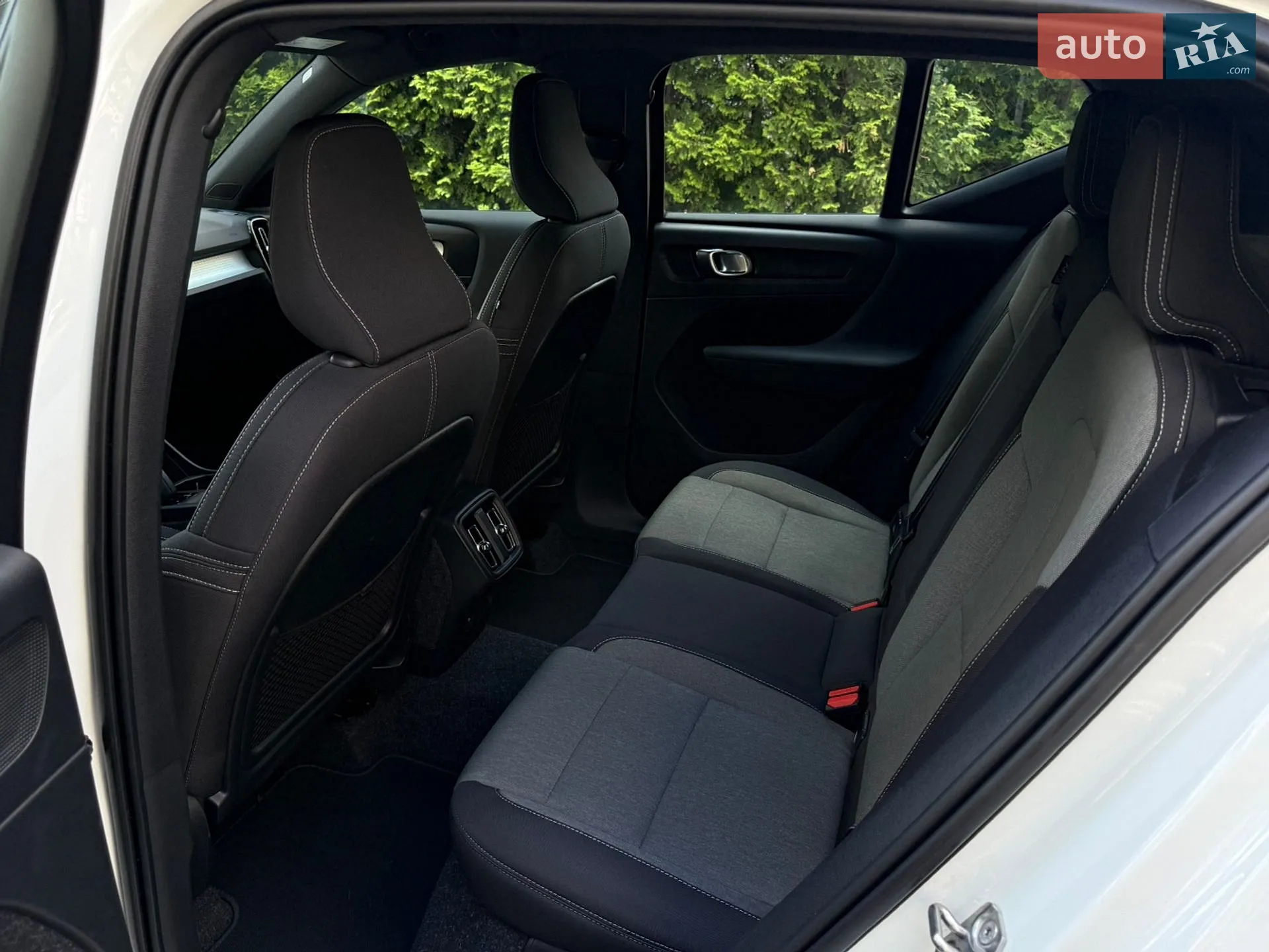 2020 Volvo XC40 - мініатюра 18