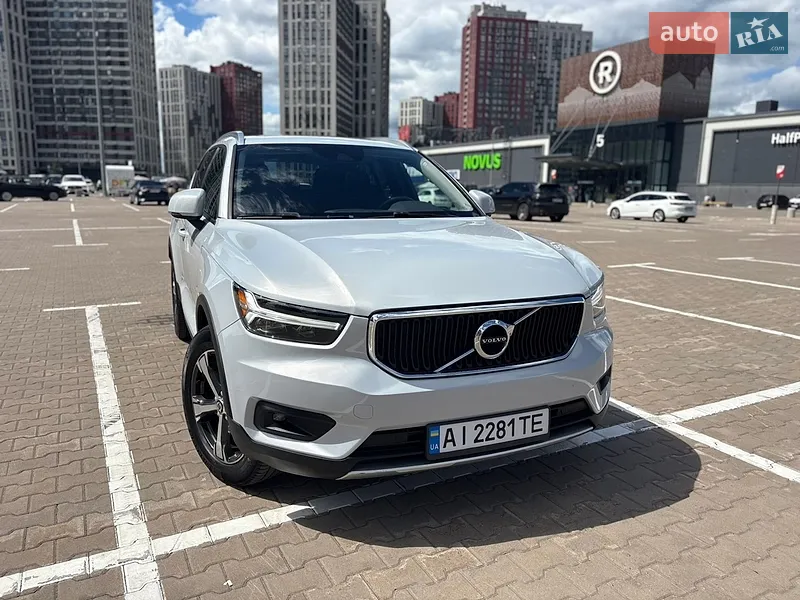Volvo XC40 2020