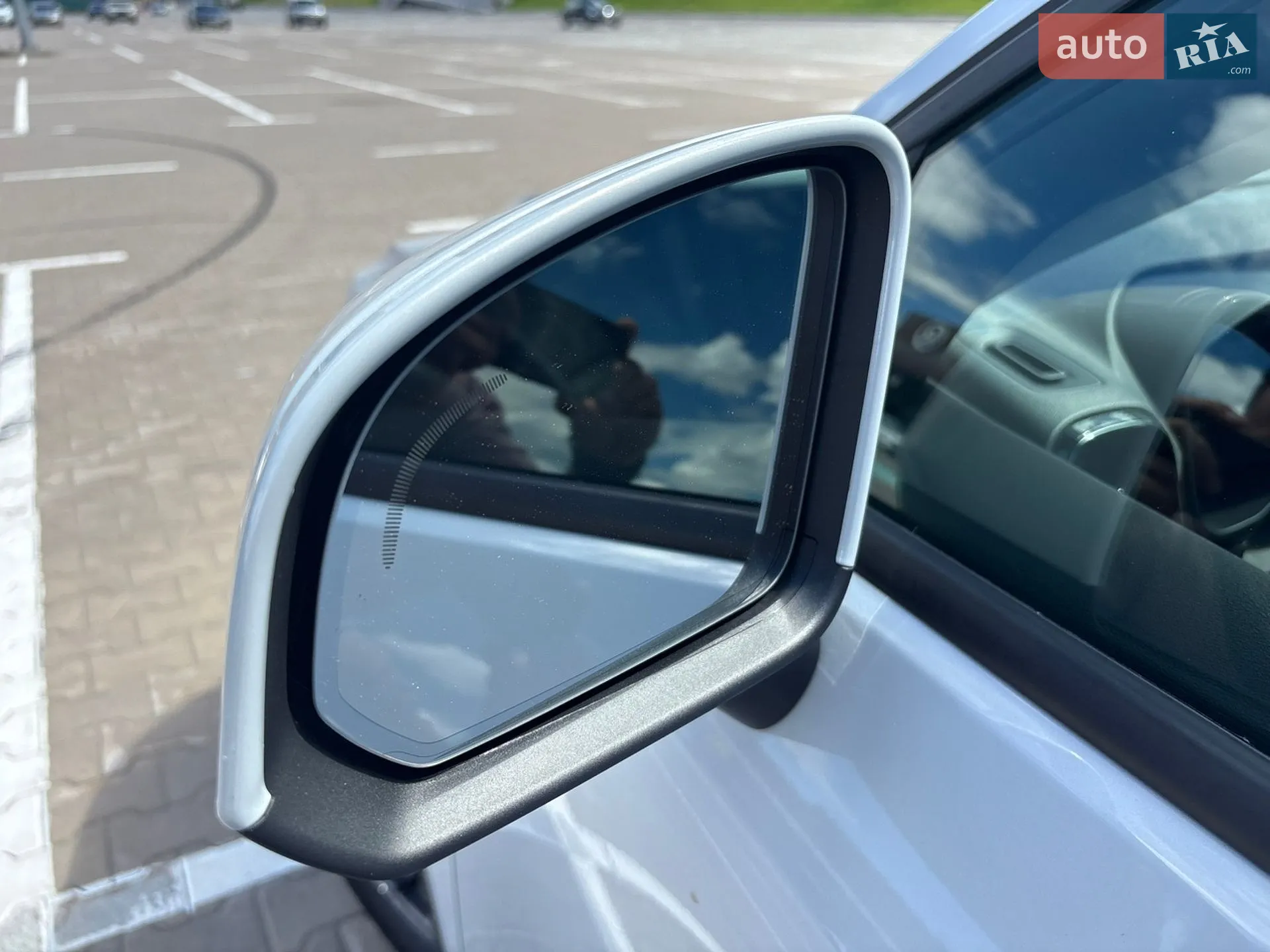 2020 Volvo XC40 - мініатюра 9