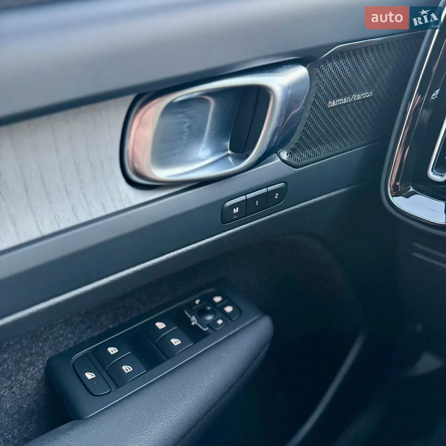 2023 Volvo XC40 - мініатюра 16