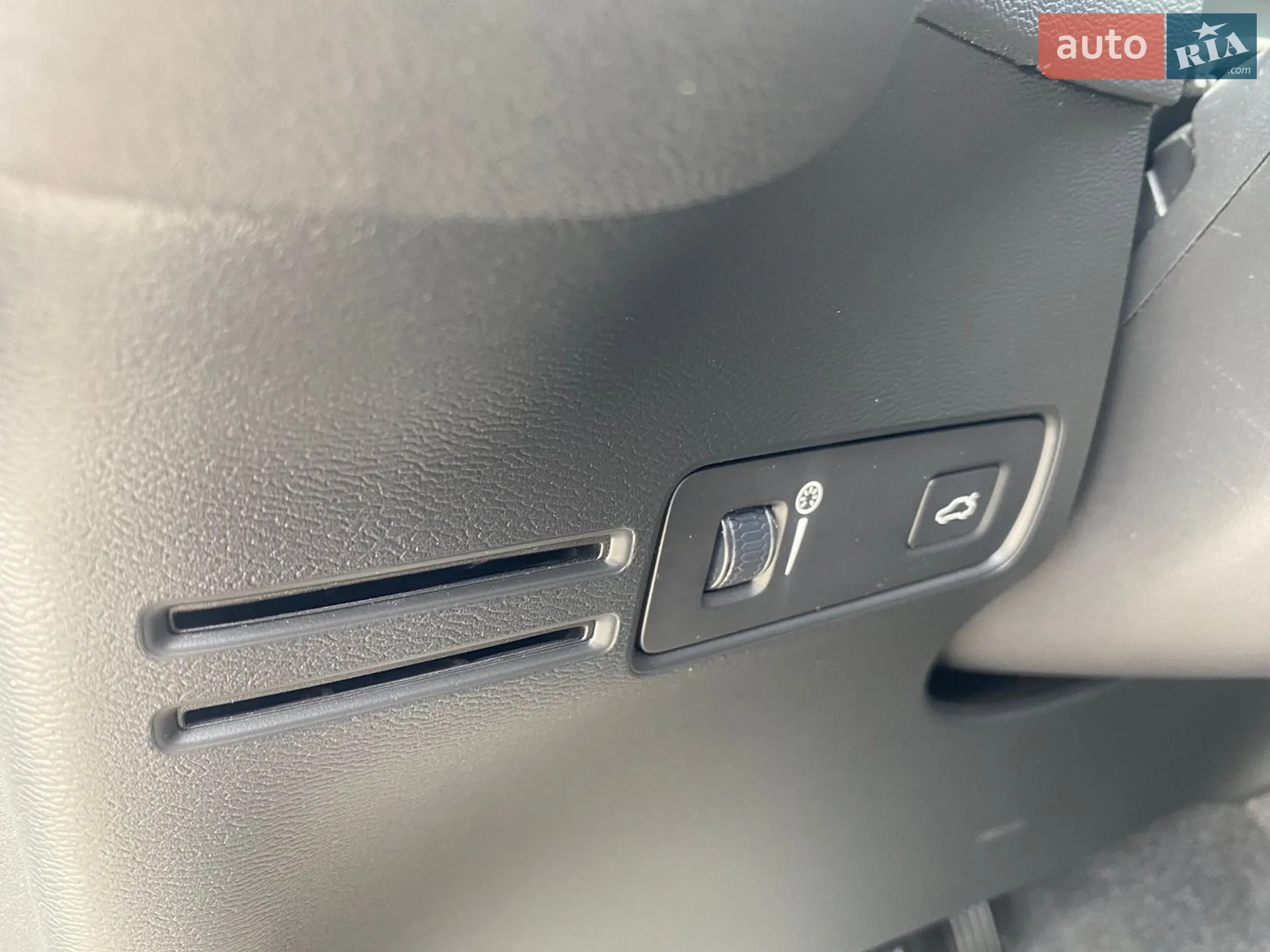2020 Volvo XC40 - мініатюра 36