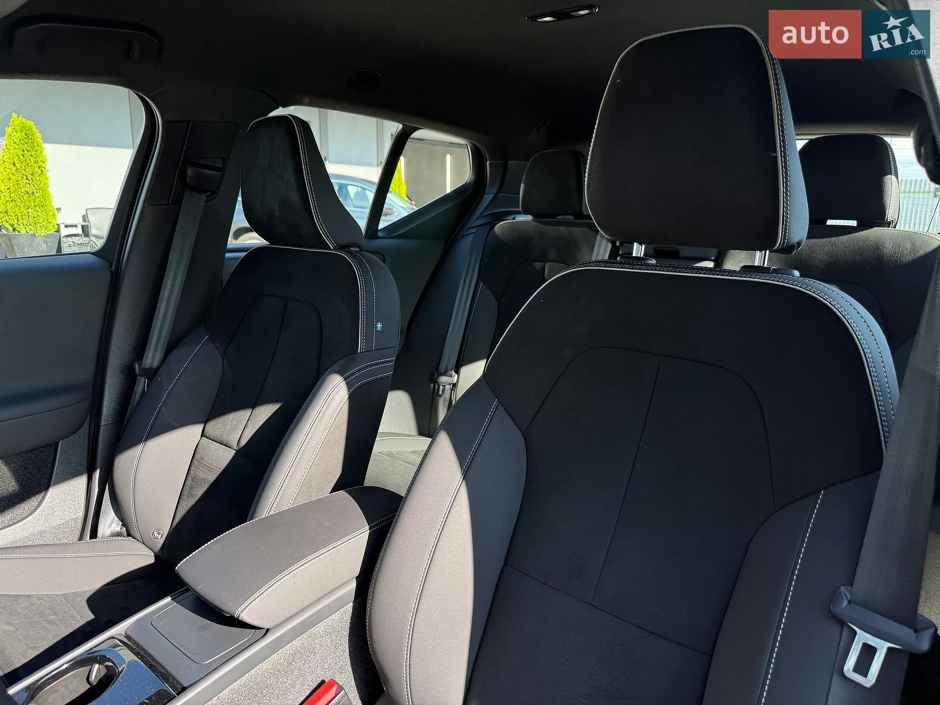 2024 Volvo XC40 - мініатюра 37