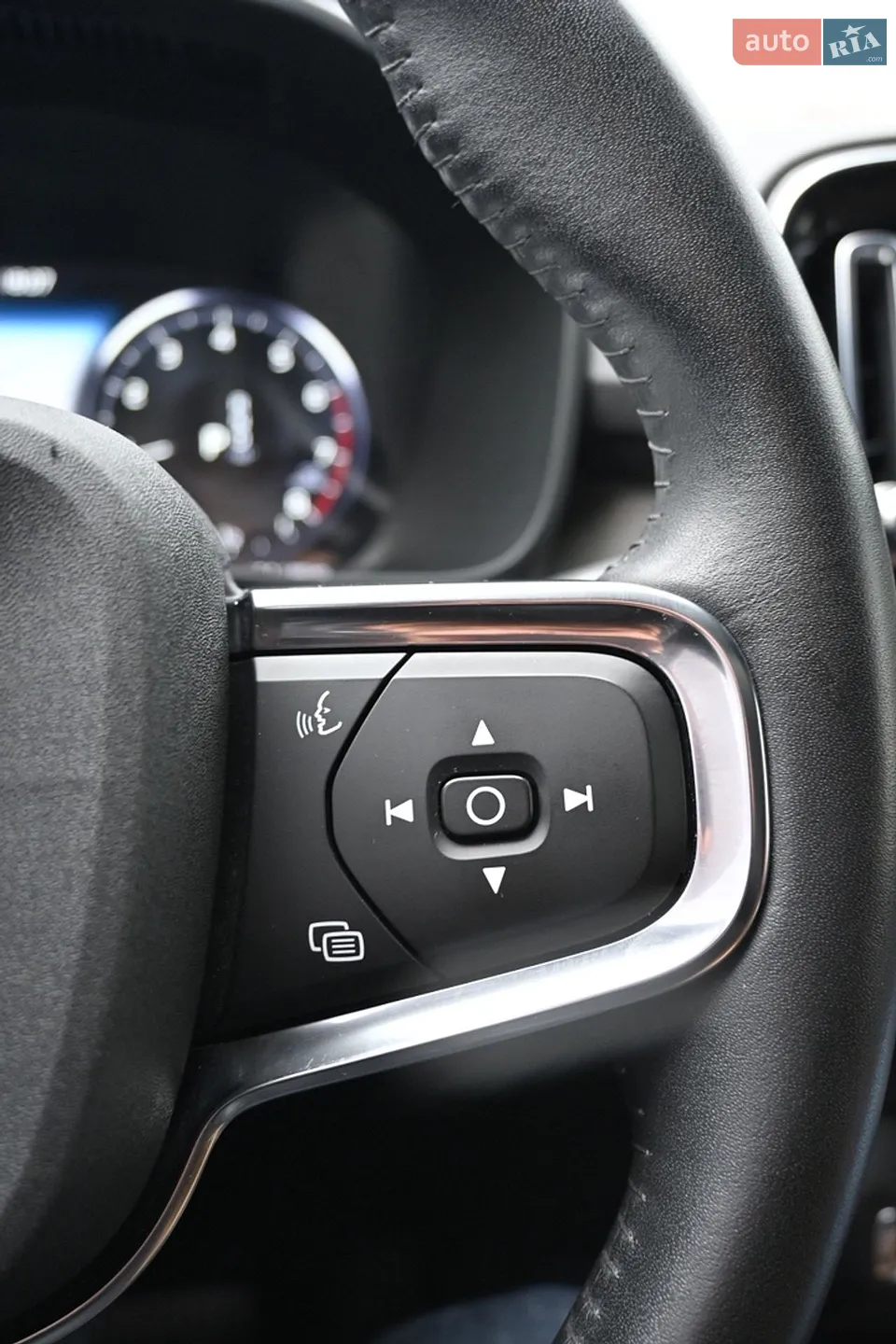 2021 Volvo XC40 - мініатюра 32