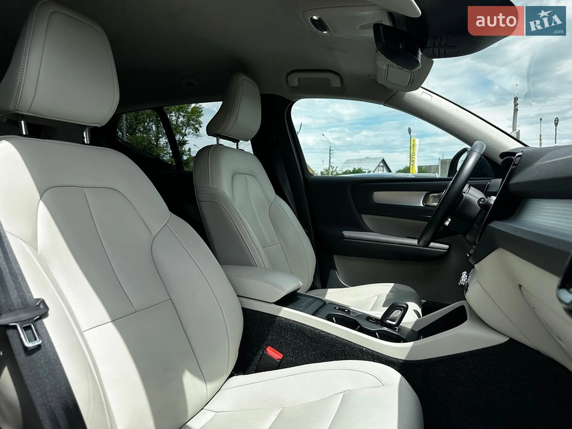 2021 Volvo XC40 - мініатюра 25
