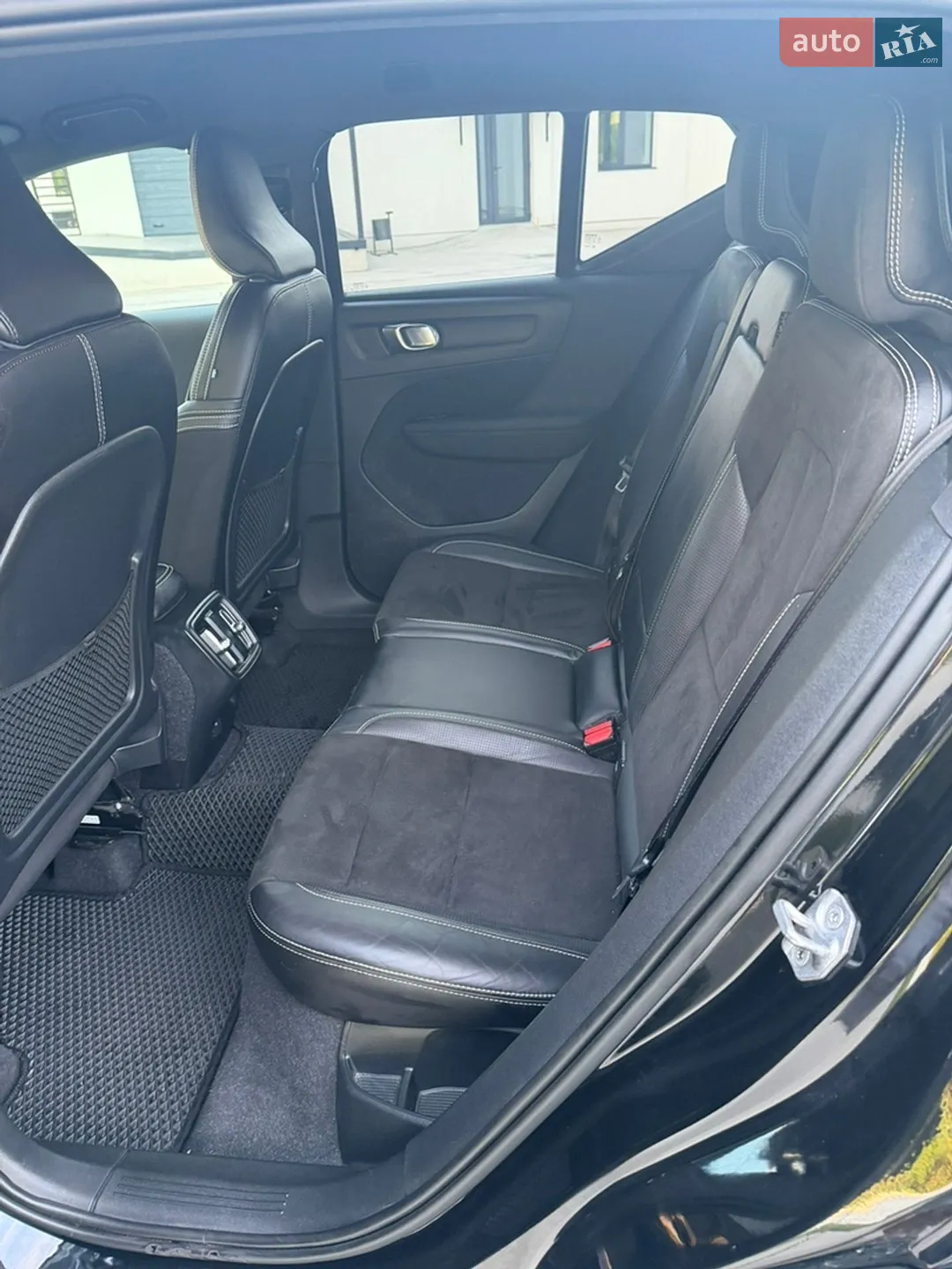2018 Volvo XC40 - мініатюра 8