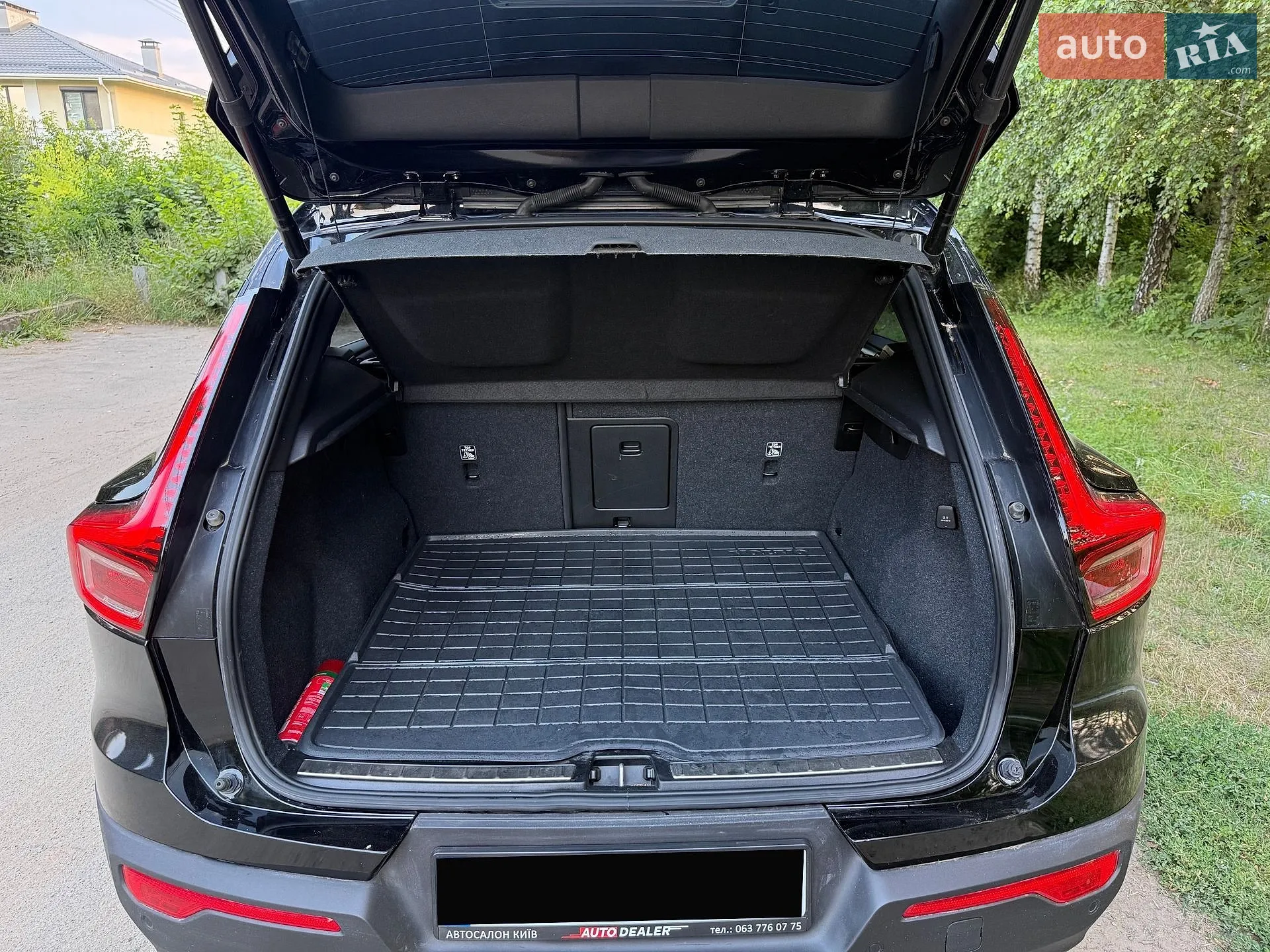 2023 Volvo XC40 - мініатюра 10