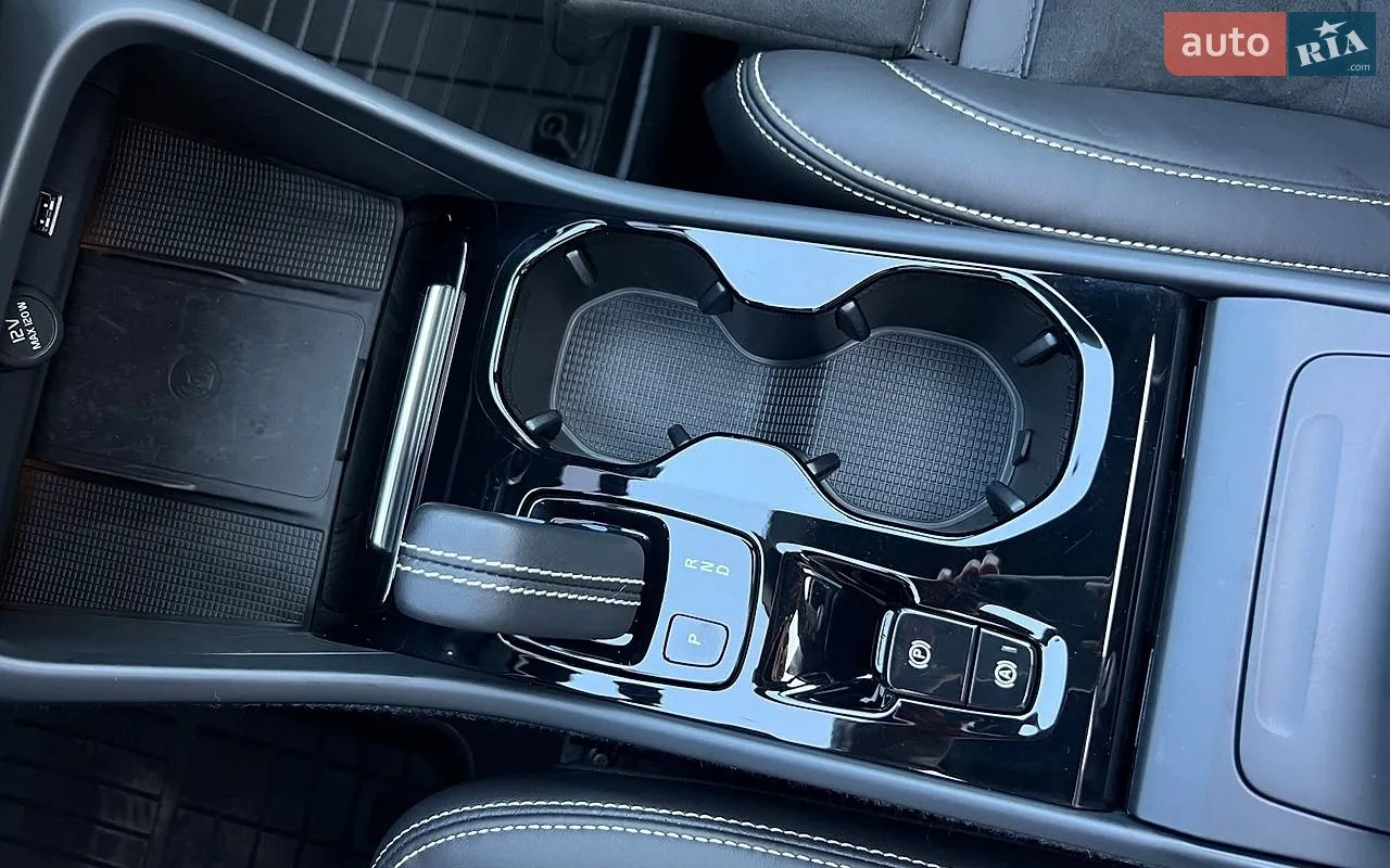 2022 Volvo XC40 - мініатюра 17