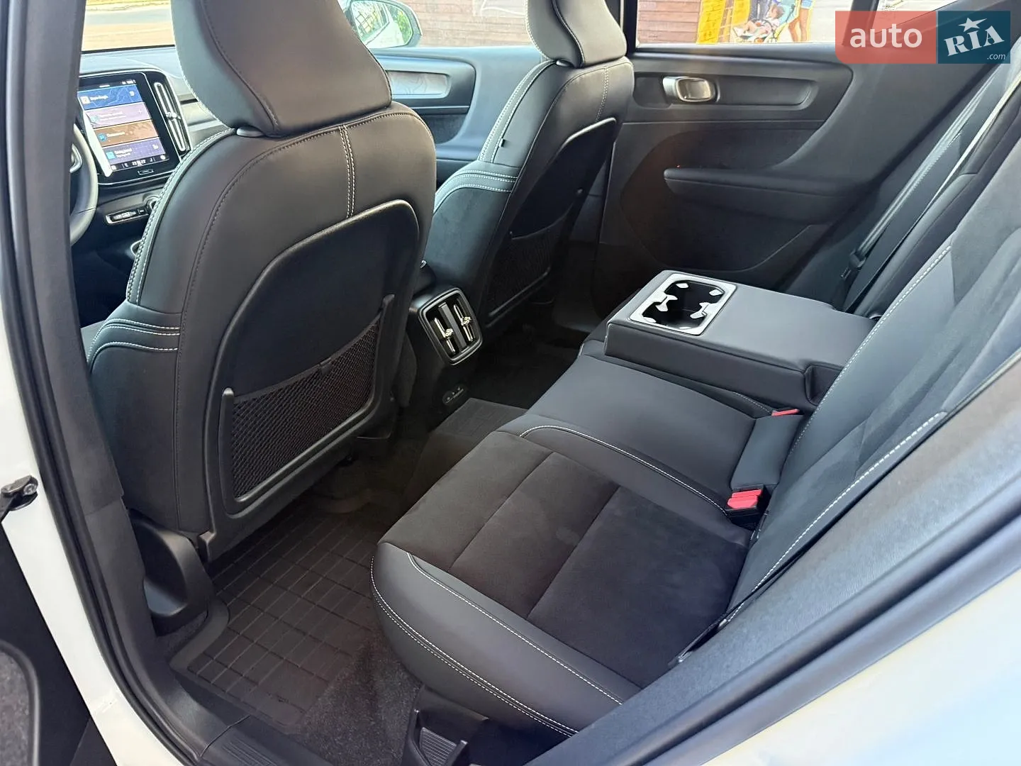 2023 Volvo XC40 - мініатюра 21
