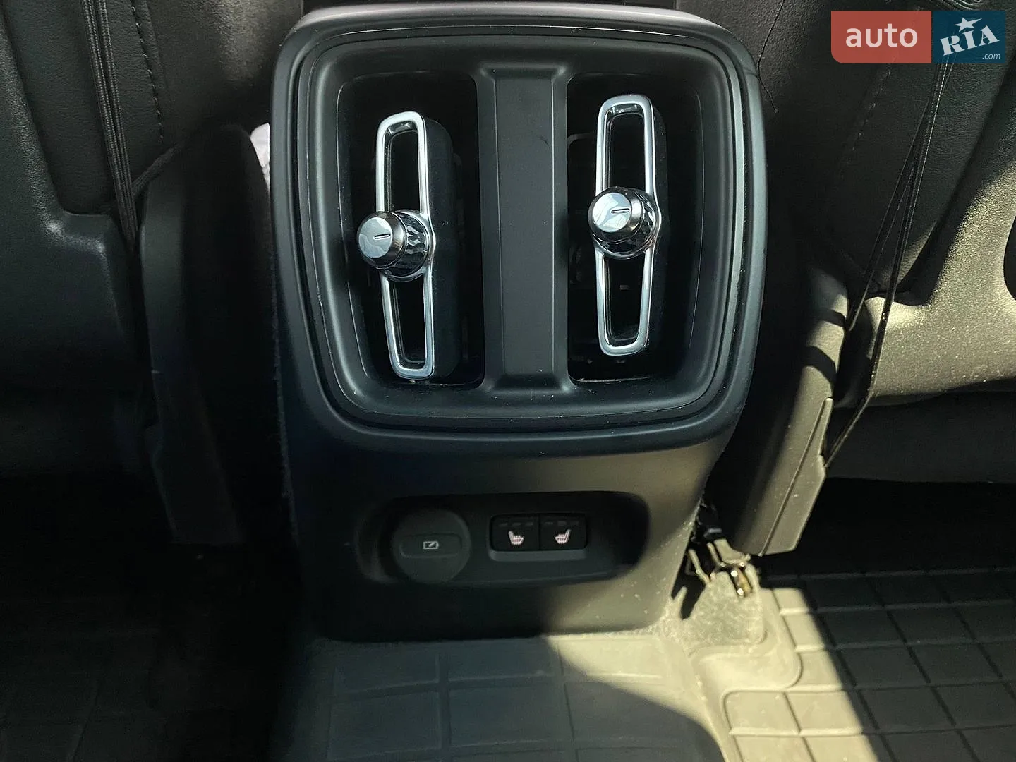 2018 Volvo XC40 - мініатюра 29