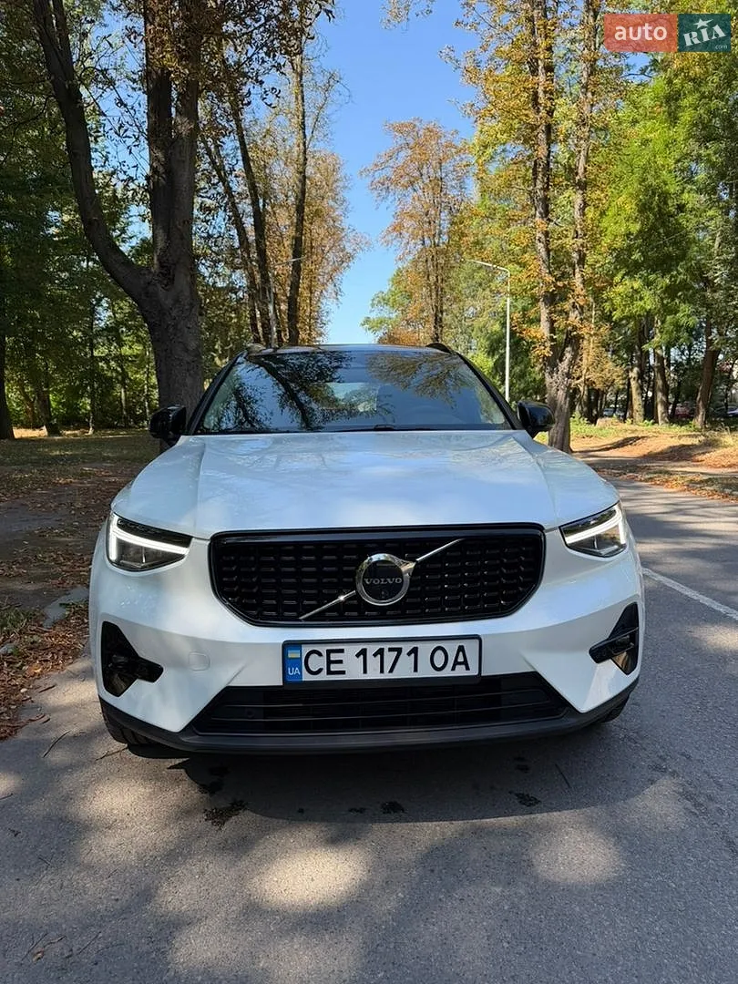2025 Volvo XC40 - мініатюра 2