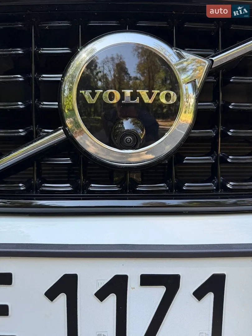 2025 Volvo XC40 - мініатюра 15