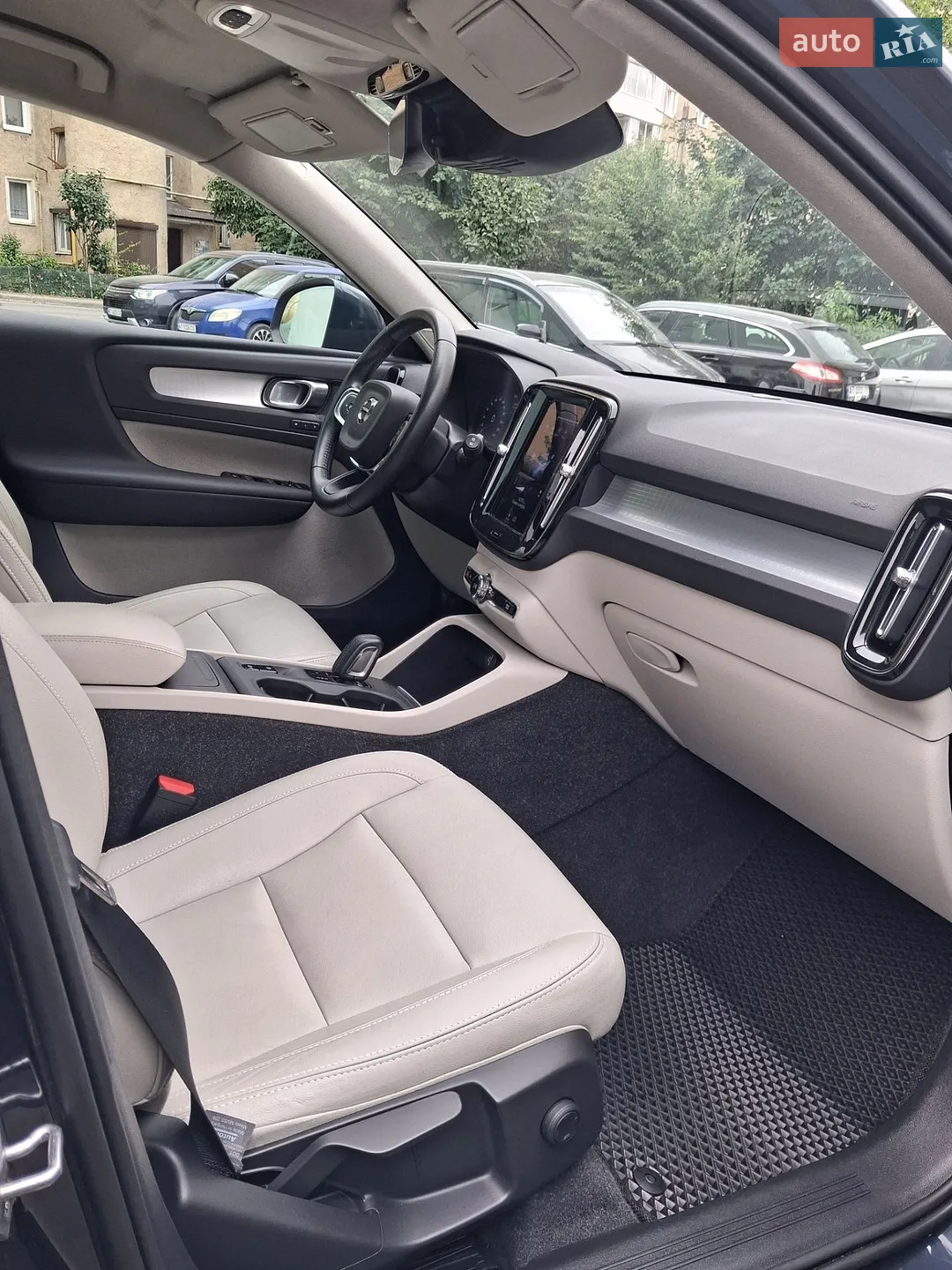 2021 Volvo XC40 - мініатюра 9
