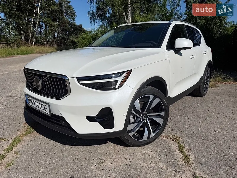 Volvo XC40 2023