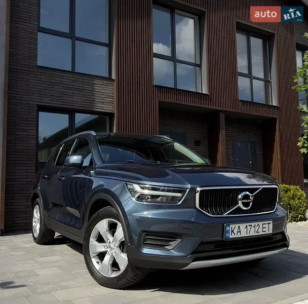Volvo XC40 2021