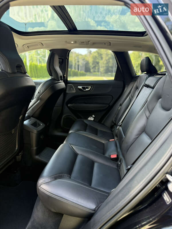 Внедорожник / Кроссовер Volvo XC60 Recharge 2023 в Львове фото 10 Внедорожник / Кроссовер Volvo XC60 Recharge 2023 в Львове