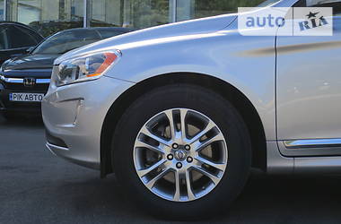 Позашляховик / Кросовер Volvo XC60 2014 в 