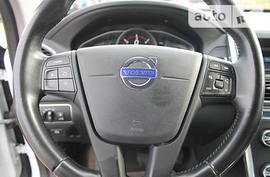 Внедорожник / Кроссовер Volvo XC60 2015 в Николаеве