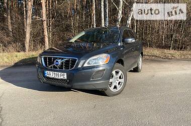 Внедорожник / Кроссовер Volvo XC60 2012 в Киеве