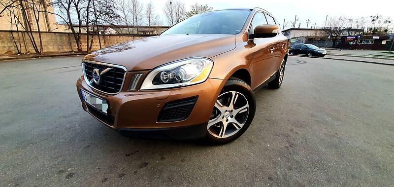 Позашляховик / Кросовер Volvo XC60 2012 в Києві