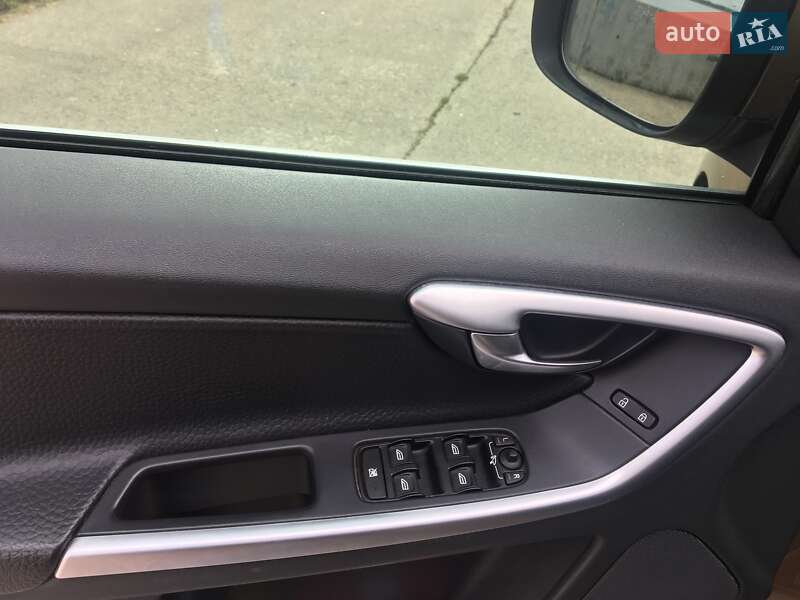 Позашляховик / Кросовер Volvo XC60 2008 в Києві